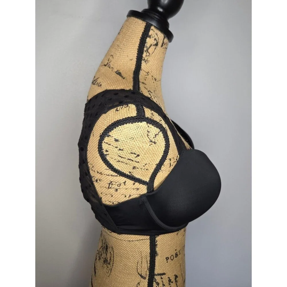 Victoria’s Secret Open-Back Plunge Bra Size 36DD